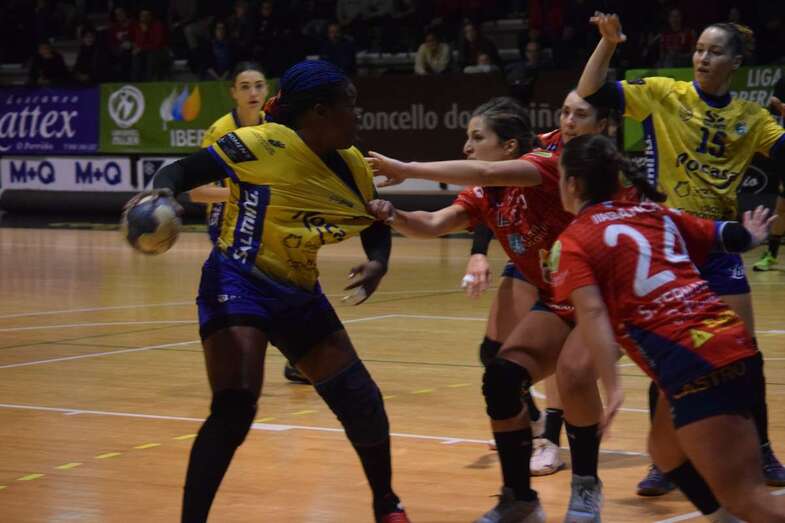 Momento del partido de este sábado (Foto TA)